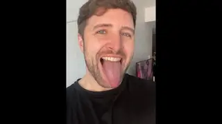 Do you like Bros with Long Thick Tongues?