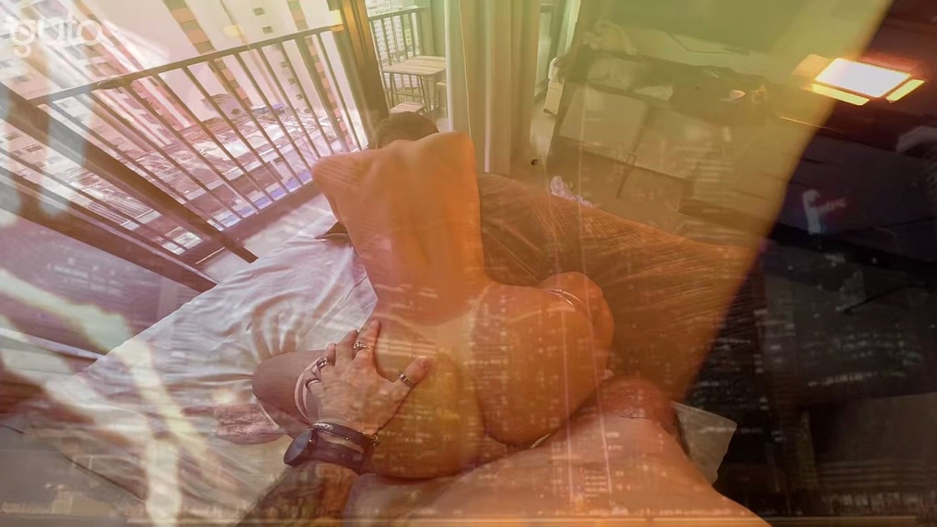 Luiza Devil porn video – Just imagine having to watch Luiza do all the work. Look how she works...