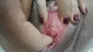 Michelle Show Pee Hole