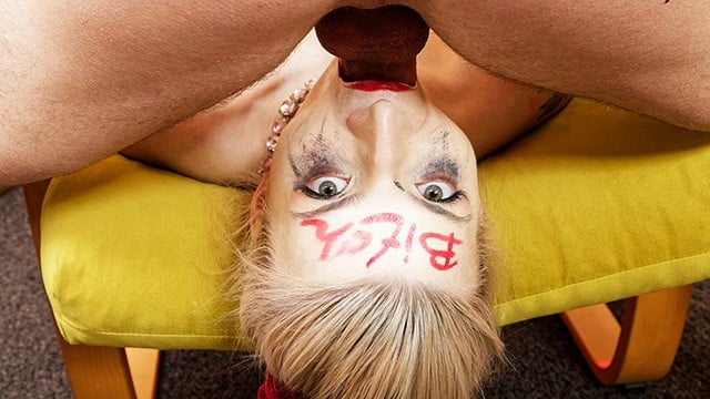 Anus Stretching porn video – Madam
