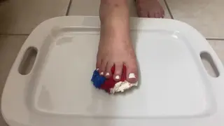 Meg D. Ryder Crushes Patriotic Cupcake!