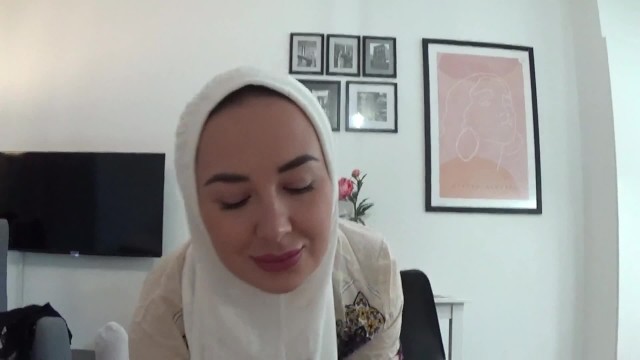 Nona Egyptian Bitch Cheats on her Husband with her Lover - Horny Egyptian MILF Cheating her Husband with her Colleague