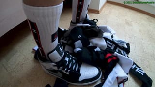 Fun with new Socks,nike Jordan, Puma Shoes and Gloves - Pornhub Gay