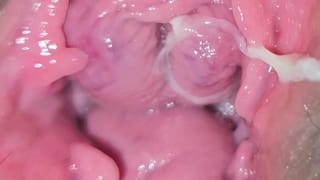 Exploring my Vulva