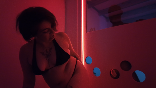I Visit a LIBERAL SPA with GLORY HOLE in CHILE and I a CHILENA CULONA. PELACONBARBA Ft. LADYEXOTIC