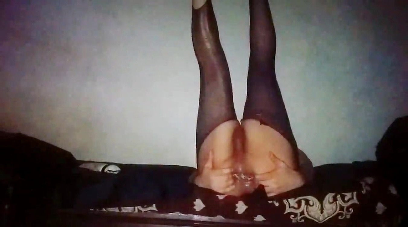 Sofi Vice sissy femboy love streching her ass wiyh her dildo