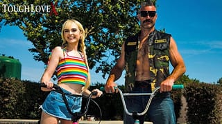 TOUGHLOVEX third Wheel with Blonde Spinner Lilly Bell