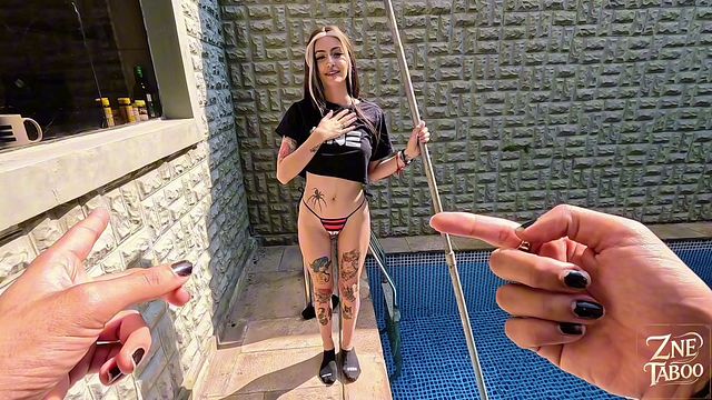 STEPSISTER HELPING IN THE POOL AND WANT CUM WITH HER PUSSY Ft. Janys [FREE SCENE]