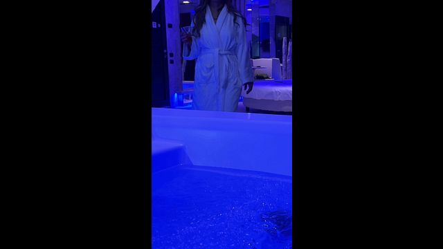 Real Moments, Real Pleasure – Hotel Amateur Video
