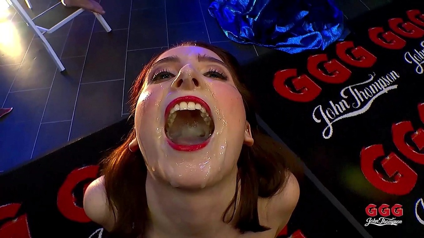 GGG John Thompson - LIA LOUISE SWALLOWS A LOT OF CUM