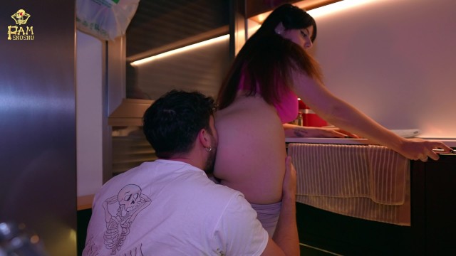My Stepsis Teases me in Leggings before Dinner and Ends up Bouncing with her HUGE ASS