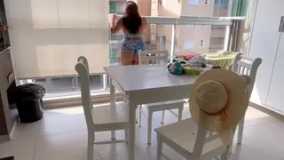 My Neighbor Fucked me in my Apartment on the Balcony Showing me off